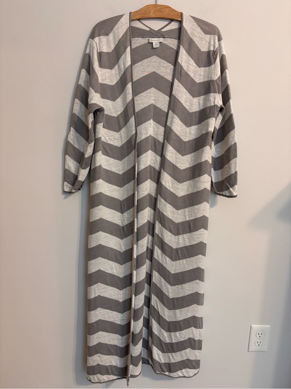 Garnet Hill linen gray and white chevron striped open-front duster long cardigan